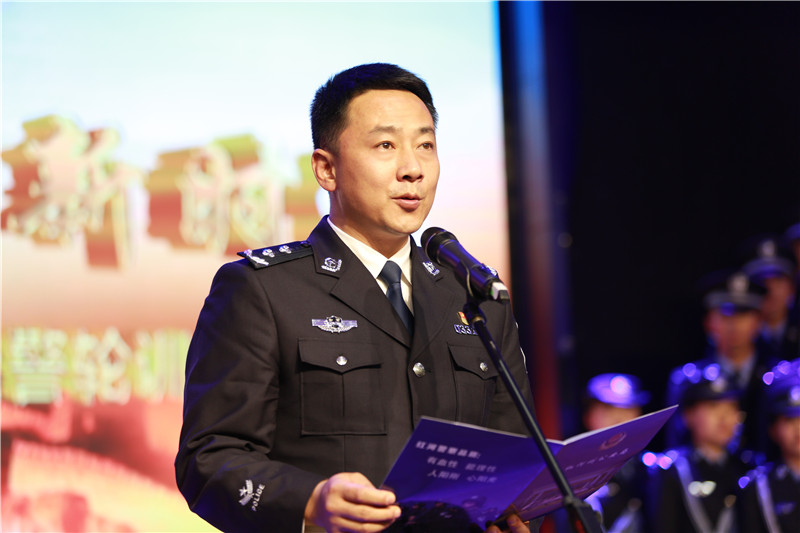 首页 红河长安 警方传真     红河州公安局局长许洋在成果展示上讲话